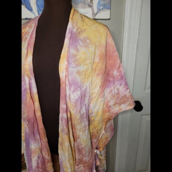 2 for $20 Torrid (NEW) Pink Tie Dye Cardigan - Picture 5 of 9